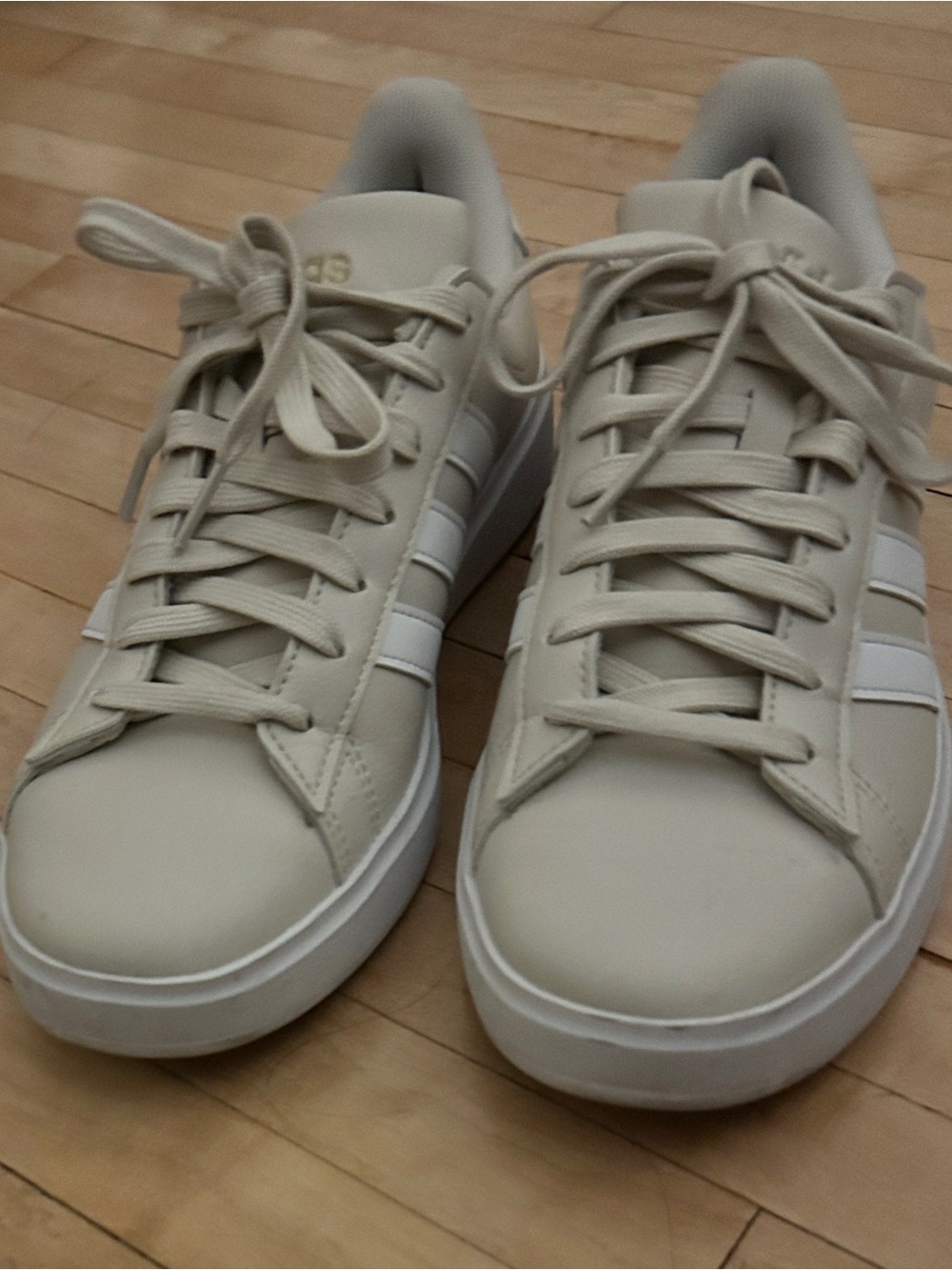 Adidas Grand Court 2.0 NWT women’s beige tan shoes size 8